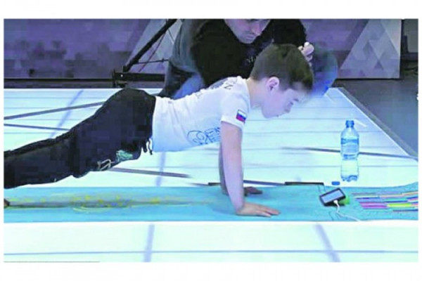 Šestogodišnjak uradio skoro 4.500 sklekova