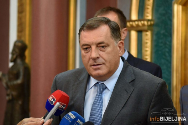 Dodik: Ostavka Haradinaja nova farsa međunarodne zajednice