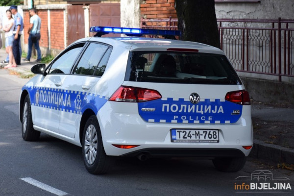 Teška nesreća kod Banjaluke: Zapalio se automobil, vozač poginuo