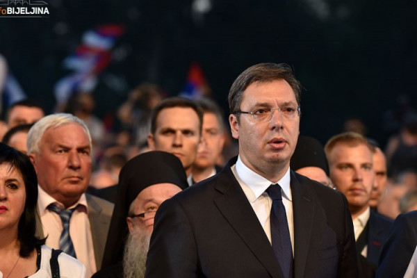 Aleksandru Vučiću Zlatna povelja grada