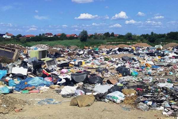 Bijeljina: Jezera zatrpana šutom i otpadom