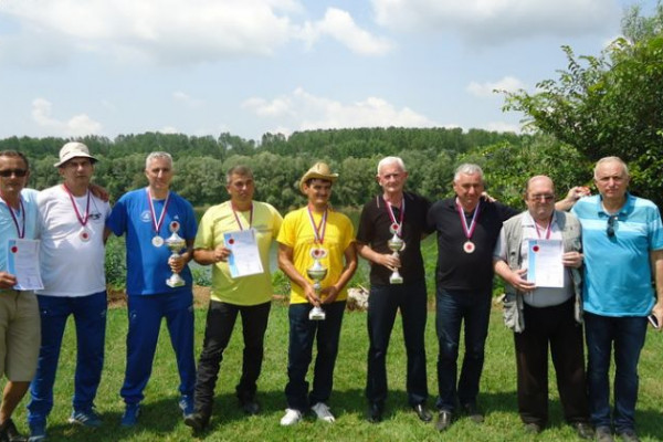 Bijeljinski amputirci organizovali turnir u pecanju /FOTO/