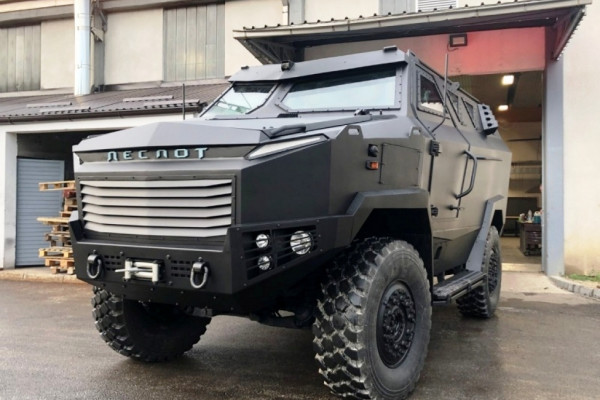 Sutra zvanična primopredaja oklopnog vozila "Despot" MUP-u Srpske