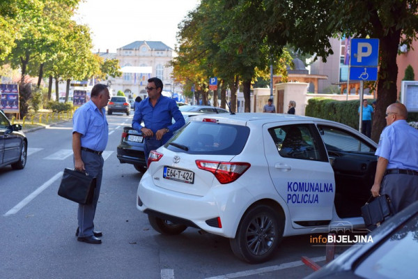 KOMUNALNA POLICIJA NA TERENU Rigorozne kazne za neuredna dvorišta