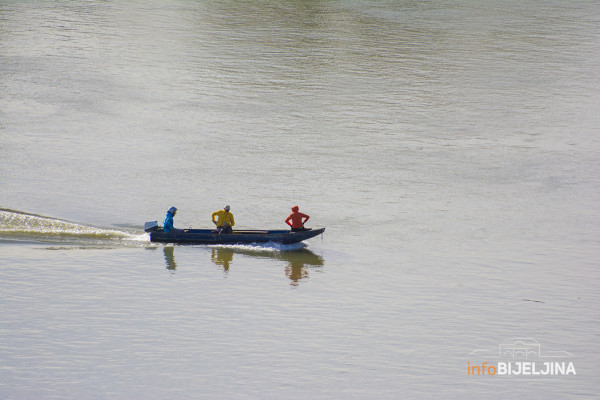 Nastavljena potraga za dvojicom utopljenika u Savi