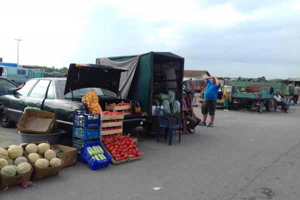 Sembersko povrće i voće nikad skuplje, pazari sve tanji