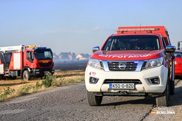 Svi vatrogasci na terenu: U Semberiji u toku više požara, vjetar dodatno otežava situaciju