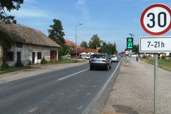 Dvorovi: “Osmijeh” za vozače koji poštuju ograničenja