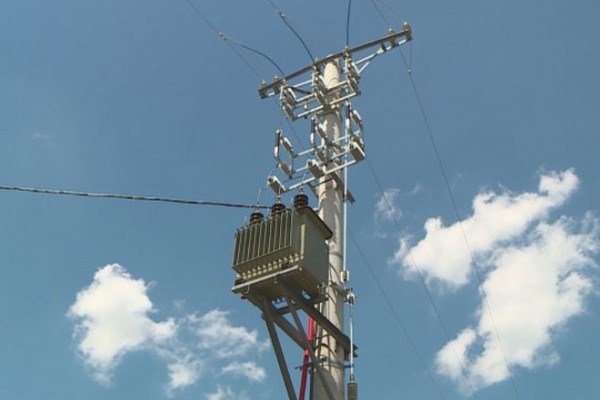 Otvorena trafo - stanica u Velikoj Obarskoj kod Bijeljine