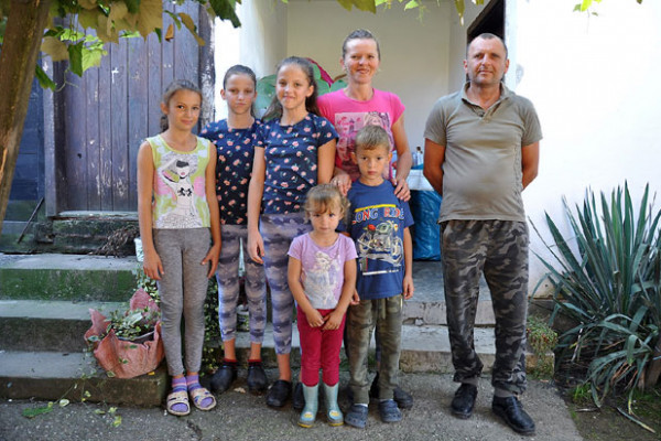 Muke Đurića iz semberskog sela Batković: Djeca zamjena za sve što nemaju