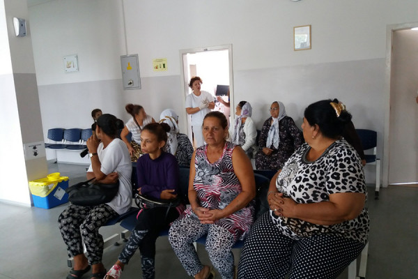 Ljekarski pregledi za žene i djecu iz romskih porodica u Bijeljini
