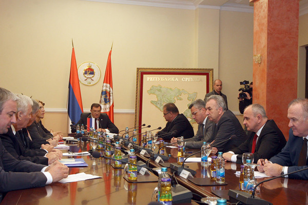 Da li partije treba da ograniče mandat svojim iderima