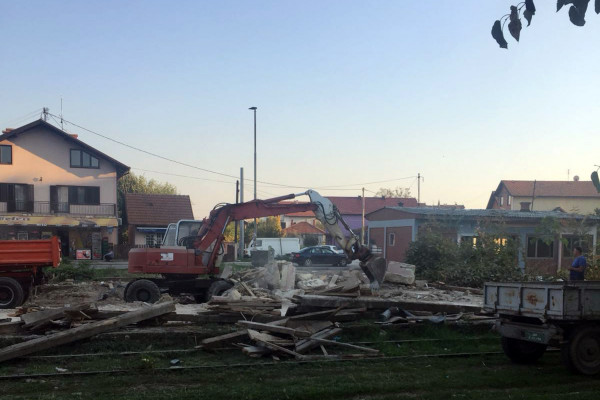 Srušena stara željeznička stanica, uskoro gradnja nove autobuske