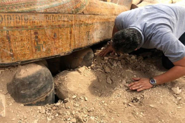 Egipatski arheolozi iskopali 20 oslikanih sarkofaga