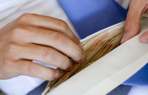 Bolesnom radniku davali 100 KM, po ostatak plate dolazili u bolnicu!