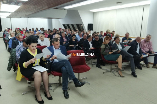 InfoBijeljina saznaje: Ćorić ostaje na čelu Gradskog odbora SNSD-a