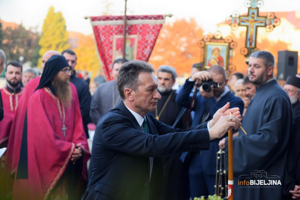 Ugljevik obilježio krsnu slavu Svetu Petku Paraskevu /FOTO/