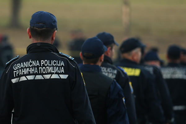 Istraga protiv pripadnika Granične policije: Jedan direktno umiješan u KRIJUMČARENJE MIGRANATA