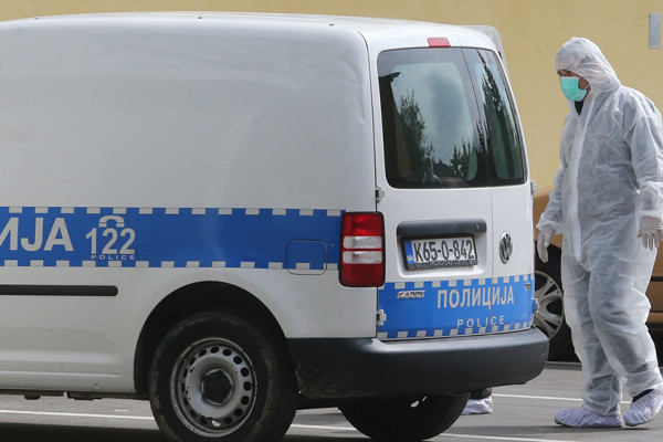 BOMBAŠKI NAPAD U BANJALUCI Eksplozija oštetila tri kuće, policija na nogama