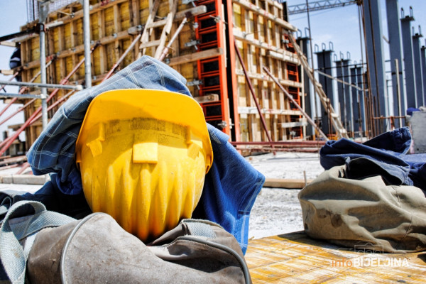 Radnici na građevini nezaštićeni, potrebna stroga kontrola