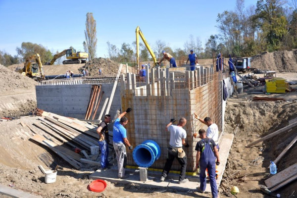 Završni radovi na sistemu za navodnjavanje u Donjem Crnjelovu