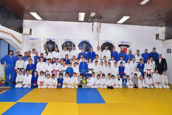 BORBA ZA DUŠANA IZ BIJELJINE: Džudisti „Pantera“ pokazali svoje vještine i humanost