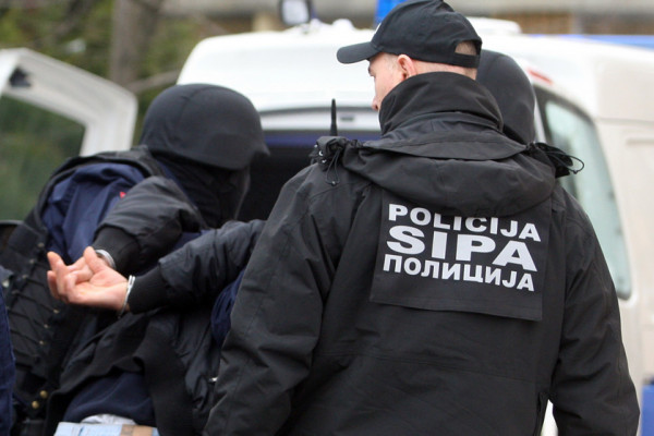 Detalji akcije SIPA: Policajci bili šokirani kada su im pohapšene kolege