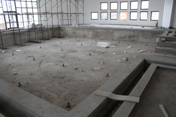 Radovi na izgradnji zatvorenog bazena u Dvorovima /FOTO/