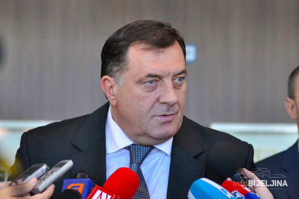 Dodik nije bio izložen opasnosti tokom pucnjave ispred beogradskog hotela