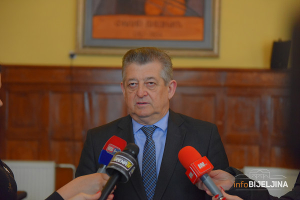 Mićić pred građanima na ,,Forumu odgovornosti"