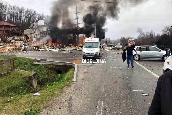 Petoro povrijeđenih u eksploziji pušteno na kućno liječenje, po jedno upućeno u Banjaluku i Tuzlu
