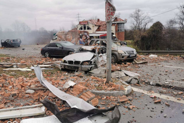 Stradali u eksploziji na benzinskoj stabilno