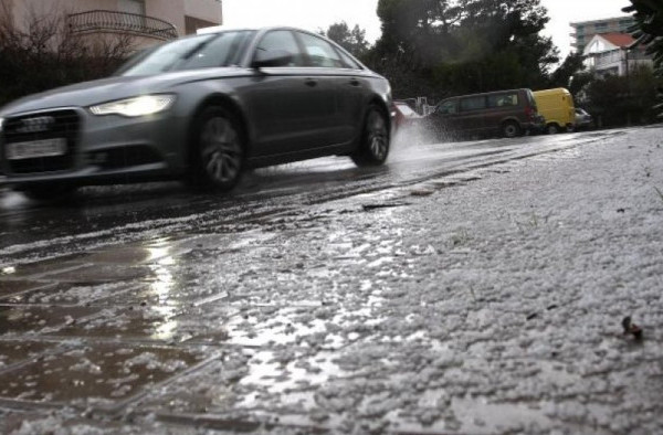 Brzina i poledica ugasile mladi život