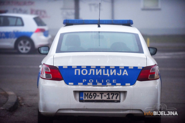 Zbog tiketa ostao bez auta