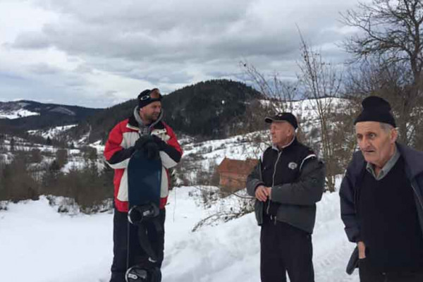 Stanovnici sela Grudići ljubomorno čuvaju tradiciju sijela bez telefona, vrata ne zaključavaju