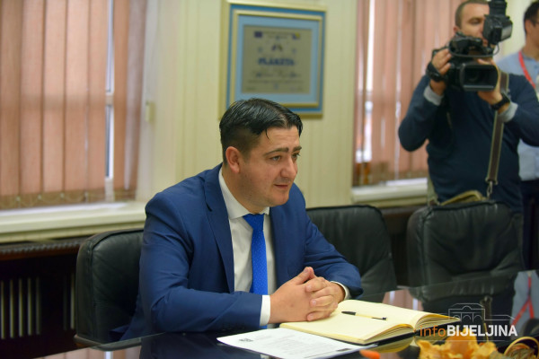 Slaviša Marković sazvao vanrednu konferenciju za novinare