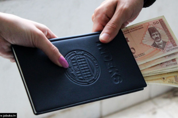 Isplivali novi detalji vezani za slučaj izdavanja lažnih diploma