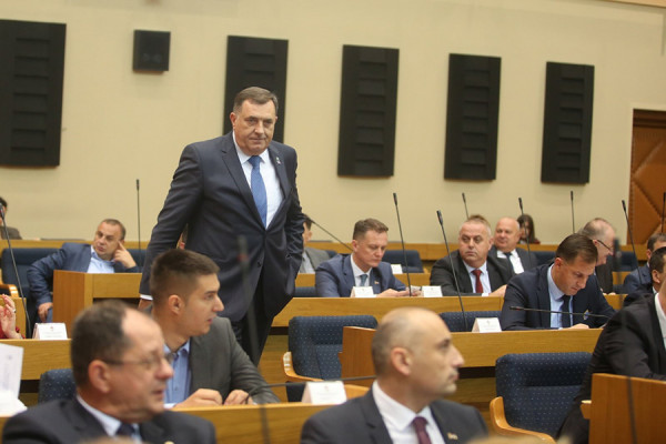 Dodik: Novi poslovnik o radu NSRS uvodi više reda