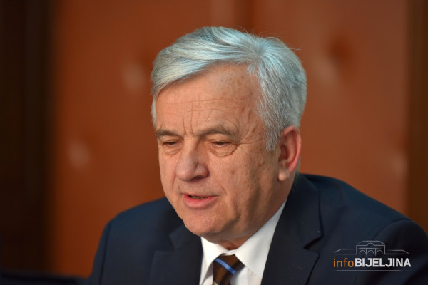 Čubrilović: U Skupštinu nije stigao zahtjev za smjenu Đokića