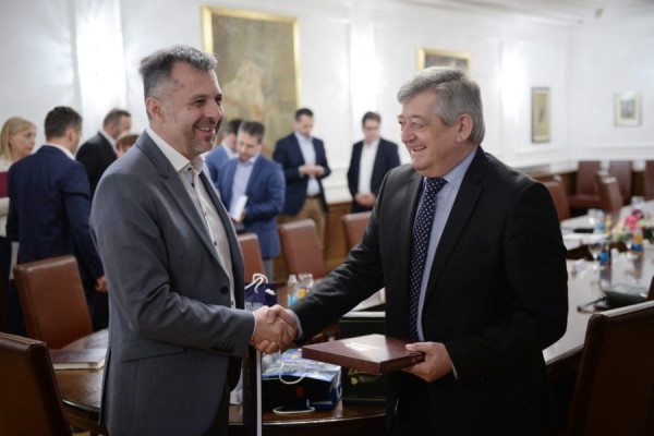 KO JE NAJBOLJI GRADONAČELNIK U SRPSKOJ Radojičiću i Mićiću ubjedljivo najviše glasova