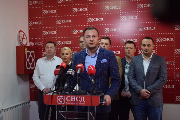 Ćorić: Rukovodstvo Bijeljine da položi račune građanima, pa onda pregovori