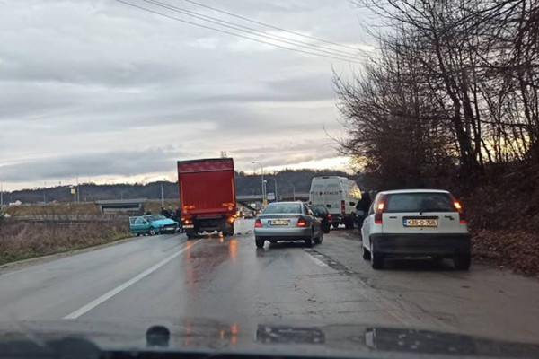 Teška saobraćajka kod Tuzle: Još se ne zna ima li stradalih