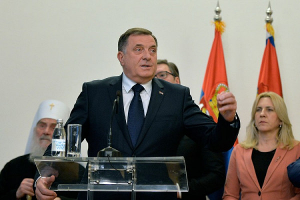 Dodik: Narod u Srpskoj na referendumu da odluči o statusu