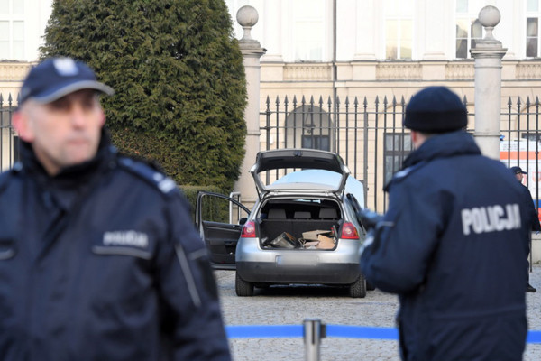 Detalji hapšenja automafijaša u BiH: Ukrali 20 auta, rastavljali ih i prodavali dijelove