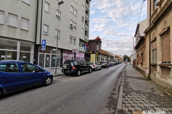Na kupovinu auta stanovnici BiH potrošili više od milijardu marka