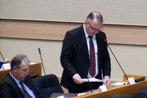 POŠTENO SE OBRUKALI Tomica Stojanović i Miladin Stanić potpuno promašili o čemu se raspravlja /VIDEO/