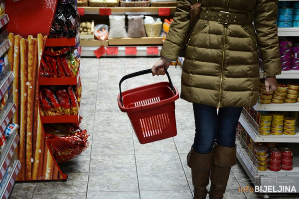 Cijene iste: Čokolada spala na 70 g, čips na nekoliko komada