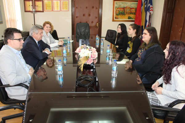 Bijeljinski gimnazijalci u Petnici unapređuju znanje