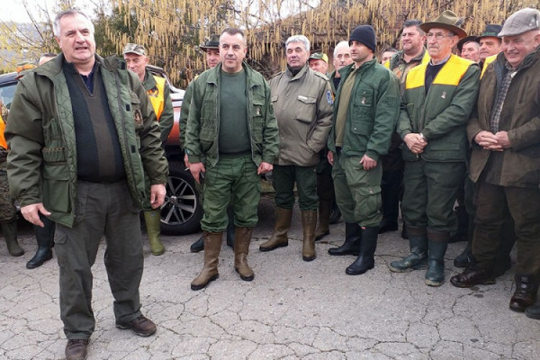 Počela tradicionalna hajka na vuka, učestvuje i Višković
