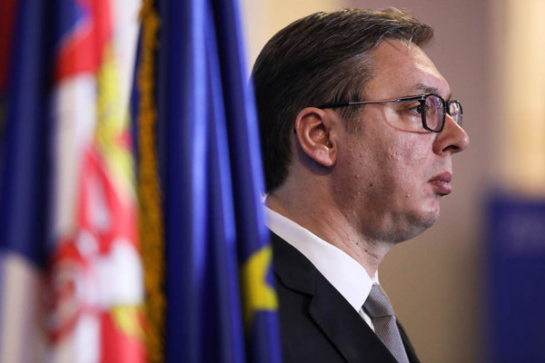 Blic: Vučić naredio zatvaranje granice ukoliko dođe do navale migranata